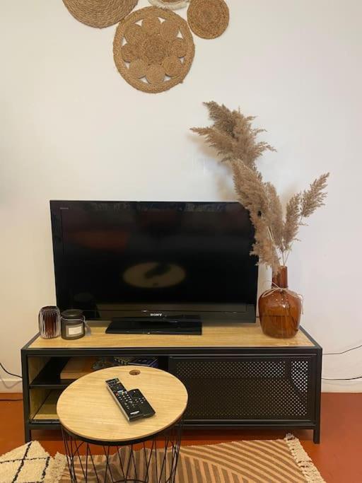 Appartement A Deux Pas Des Grands Buffets - Cosy T2 Climatise à Narbonne Extérieur photo