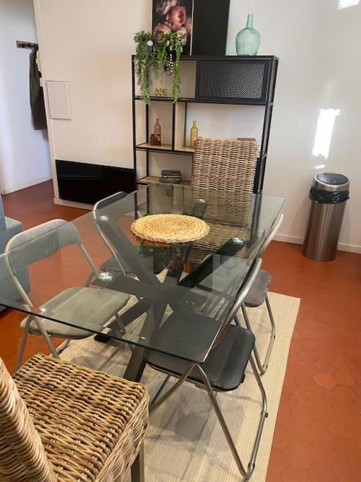 Appartement A Deux Pas Des Grands Buffets - Cosy T2 Climatise à Narbonne Extérieur photo